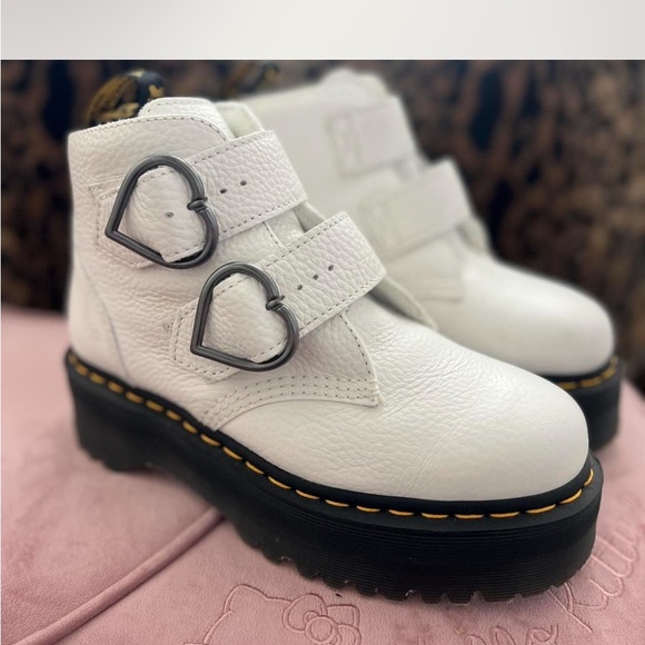 Dr.Martensx Lazy Oaf Devon heat buckle White Leather Platform Boots sz8 - Picture 1 of 3